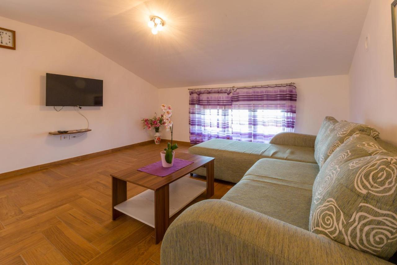 Appartement Jasminka Loncaric à Crikvenica Extérieur photo
