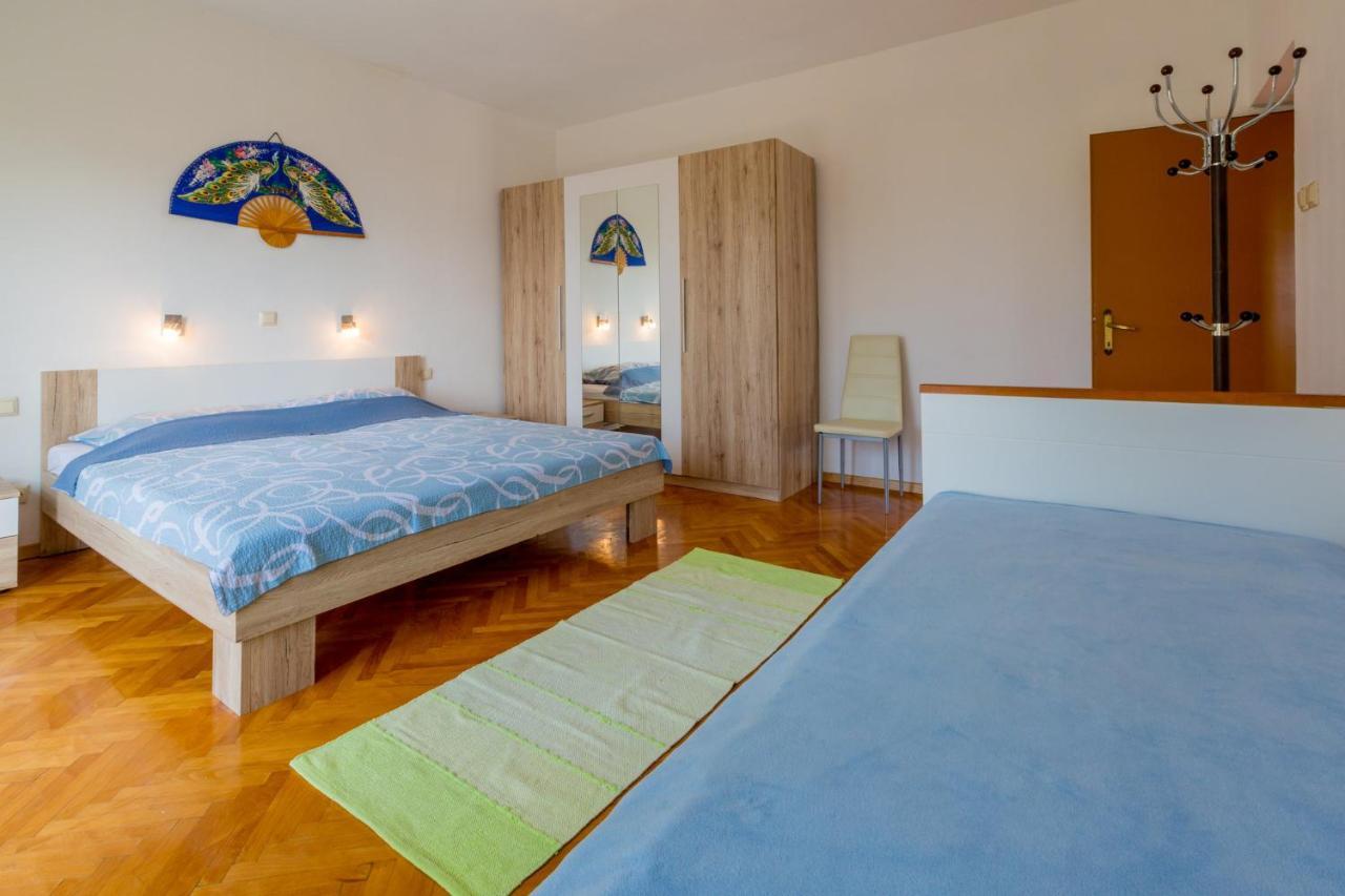 Appartement Jasminka Loncaric à Crikvenica Extérieur photo