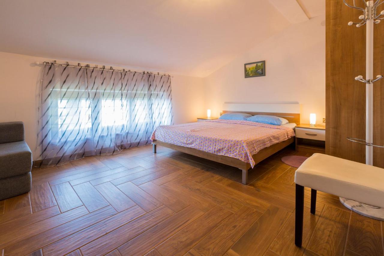 Appartement Jasminka Loncaric à Crikvenica Extérieur photo