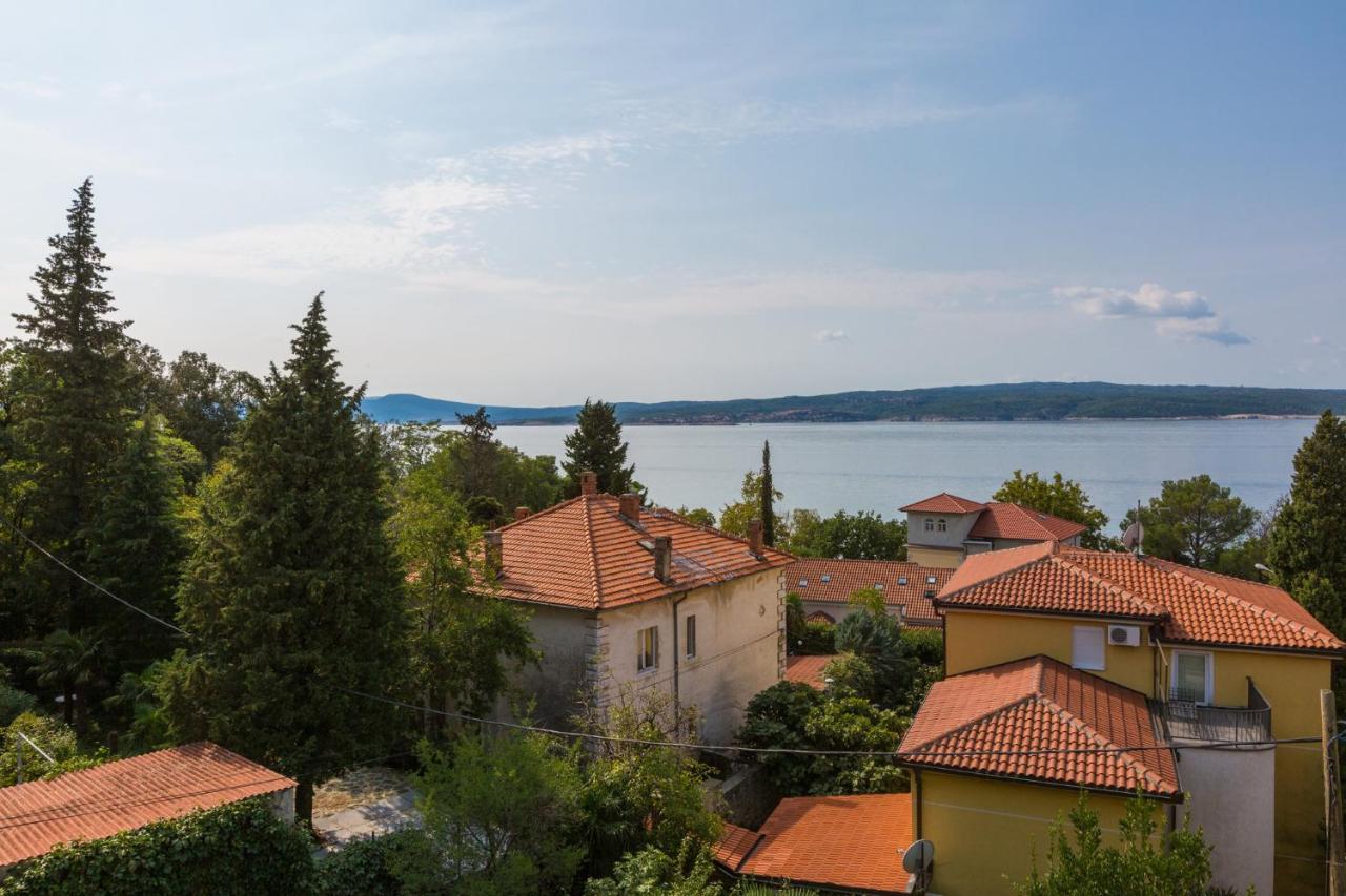 Appartement Jasminka Loncaric à Crikvenica Extérieur photo