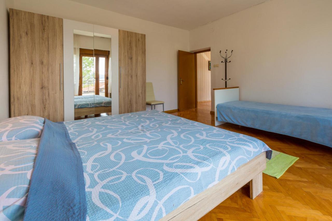 Appartement Jasminka Loncaric à Crikvenica Extérieur photo